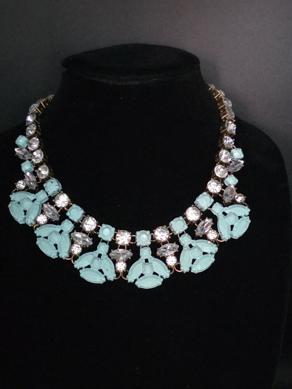 Sarah Templeman Camille Rhinestone Turquoise Enamel Bumblebee Statement Necklace - Picture 2 of 12